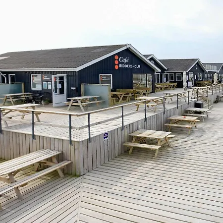 Two-bedroom Holiday In 6 * Vinderup